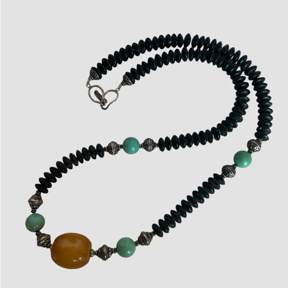 Source Unknown Jewelry - Vintage Beaded Statement Necklace /Elegant / 18”/ with large Amber focal bead
